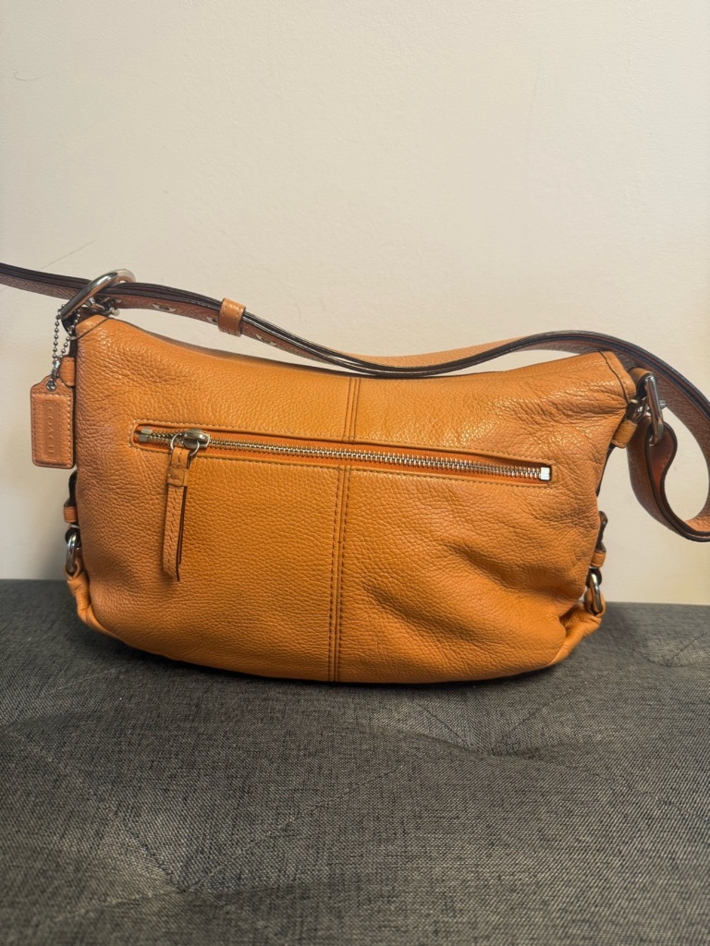 Coach Legacy Vintage Camel Turn Lock Saddle Shoulder Bag - Picture 6 of 12